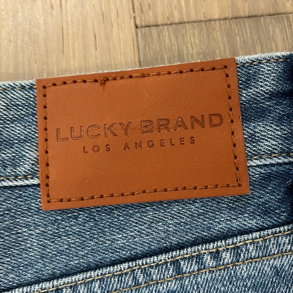 Lucky Brand Boyfriend Jean short - Picture 4 of 5